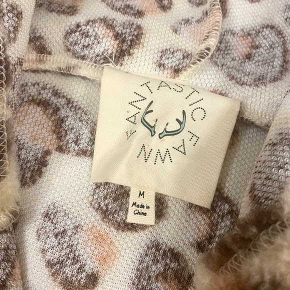 Fantastic Fawn Leopard Jacket - Picture 3 of 4